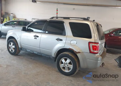 2011 Ford Escape Xlt z USA, uszkodzony, nr VIN 1FMCU9D73BKB12789